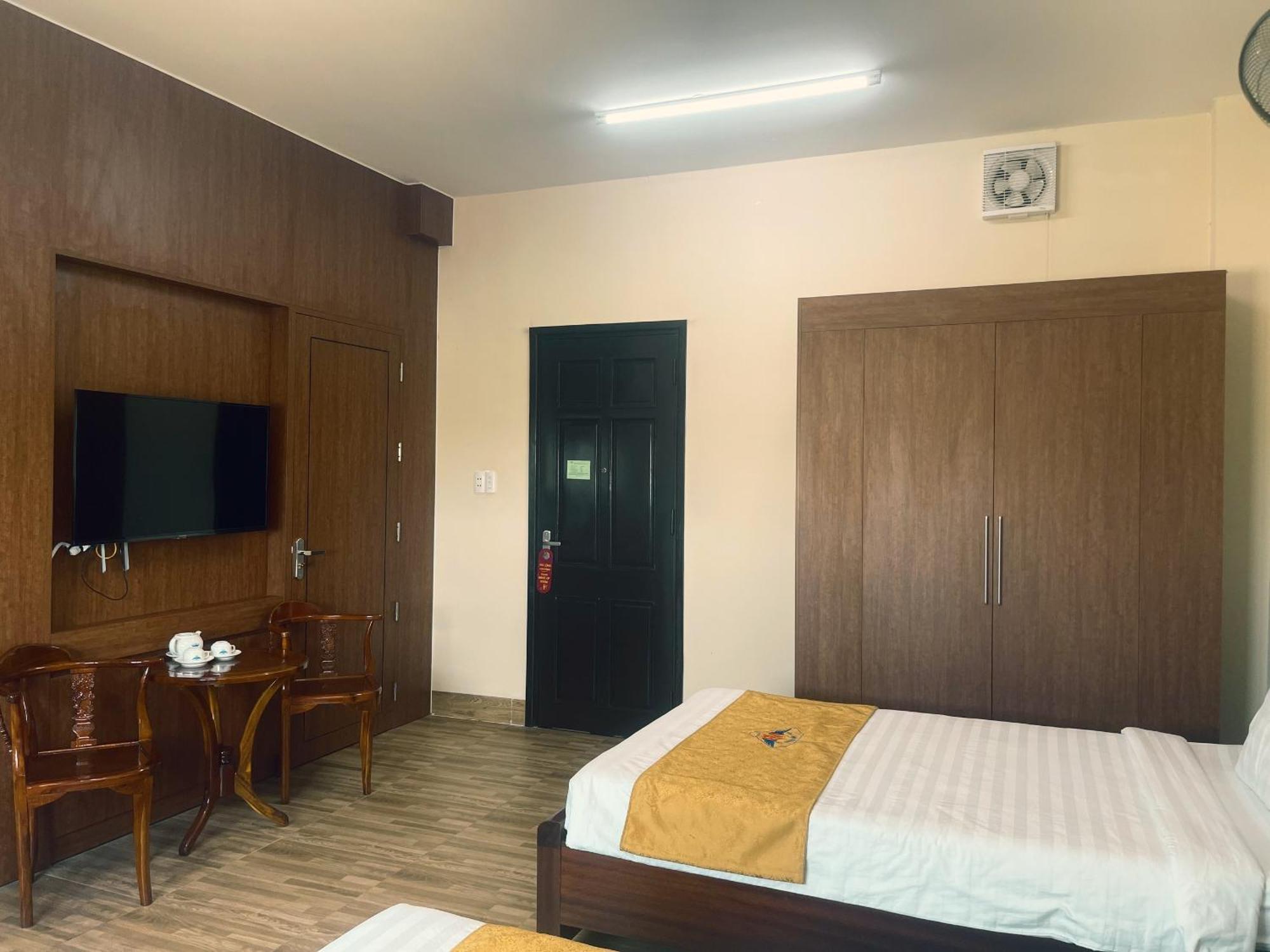 Khach San Hoa Binh Quang Tri Hotel Dong Ha Luaran gambar