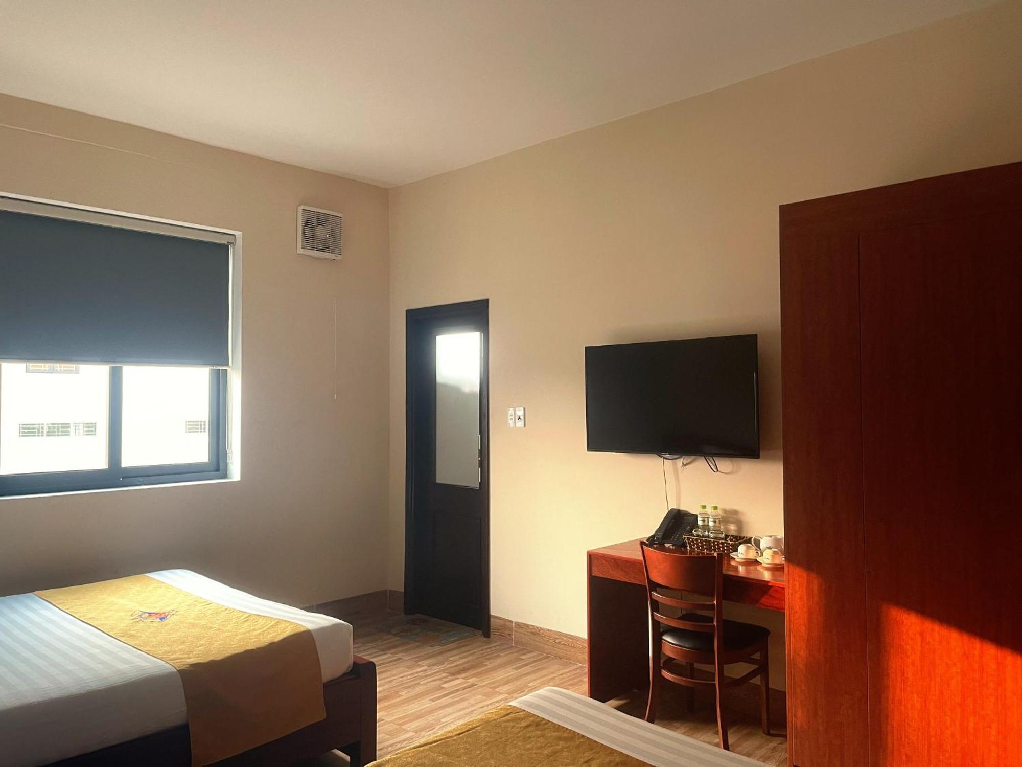 Khach San Hoa Binh Quang Tri Hotel Dong Ha Luaran gambar